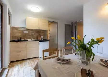 Apartvilla Апартаменты *